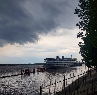 прогулка на катере по каме
