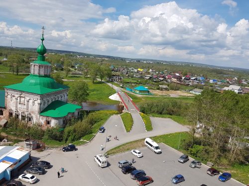 Центр Соликамска, церкви.